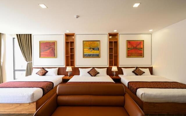 La Fleur Premium Central Apartment