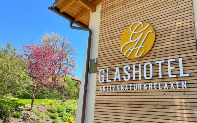 GlasHotel