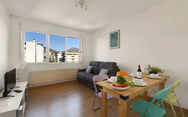 Santi Apartment Few Min From Lake