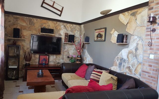 Idyllic Villa in Trets with Private Swimming Pool