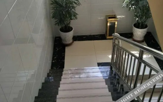 Yuzhong Senshu Business Hotel