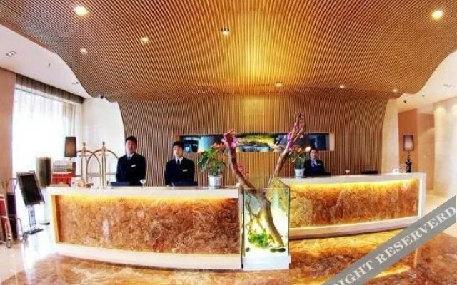 Zhuankou Yangtze Hotel