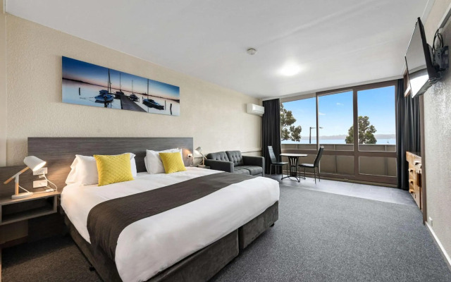 Bayside Hotel