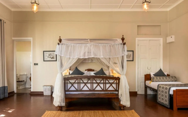 Castle Hill Bungalow