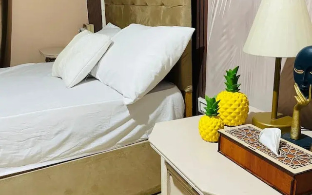 Narmar Hotel