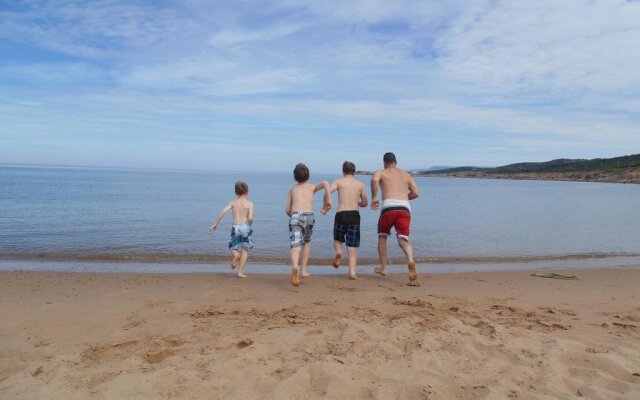 Blue Tin Roof Bed & Breakfast