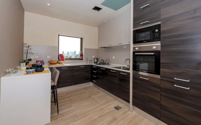 Stunning 1 Bedroom Balcony at Park View Dubai