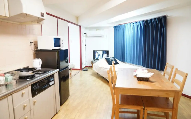 Metro Daikoku Apartment