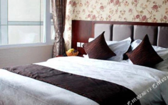 Mingshi Style Hotel (Deyang Confucian Temple Square)