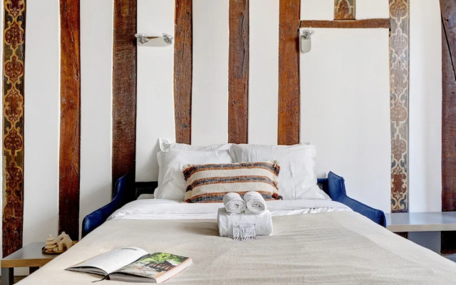 Charming 1BR in Saint-Germain Sleeps 4