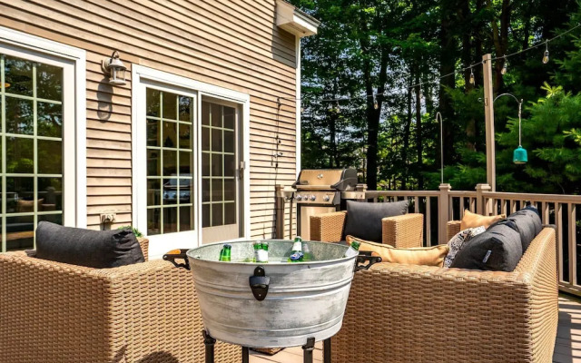 Maine Adventure 3BR Oasis Awaits!
