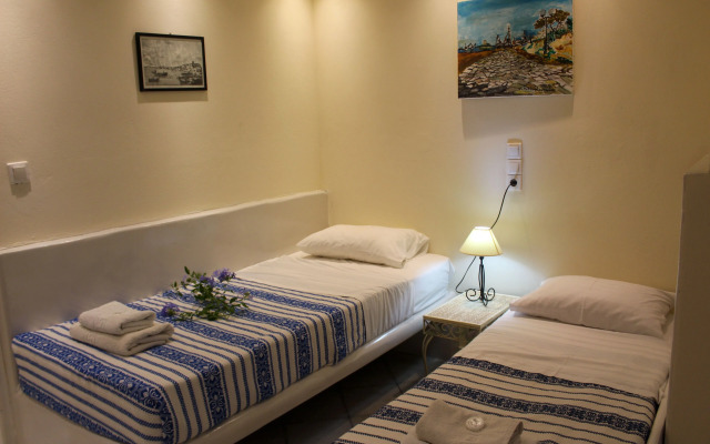 Sea View Apartments & Studios