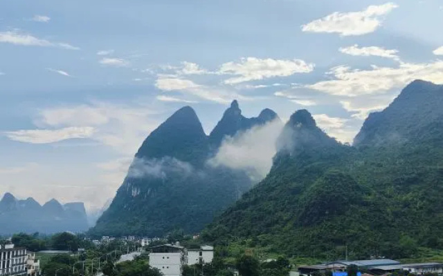 Ruyisuoyuan Homestay (Guilin Yangshuo Lijiang Scenic Area) – Outside – Guilin