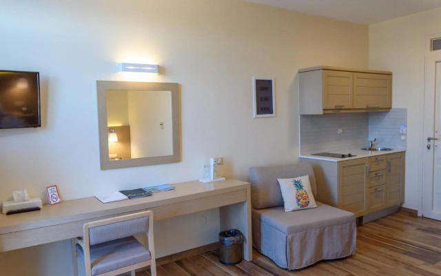 Grecian Castle Hotel