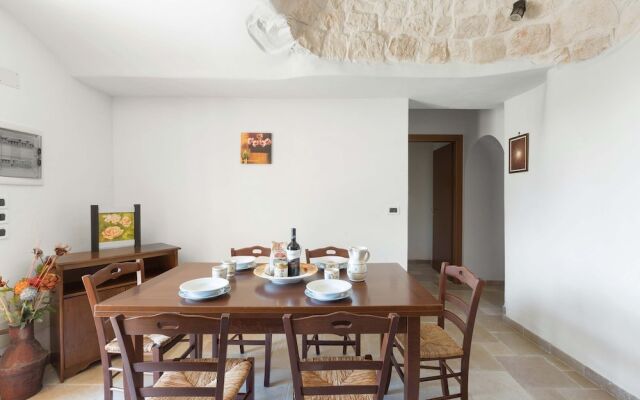 3279 Trullo Due Coni by Barbarhouse