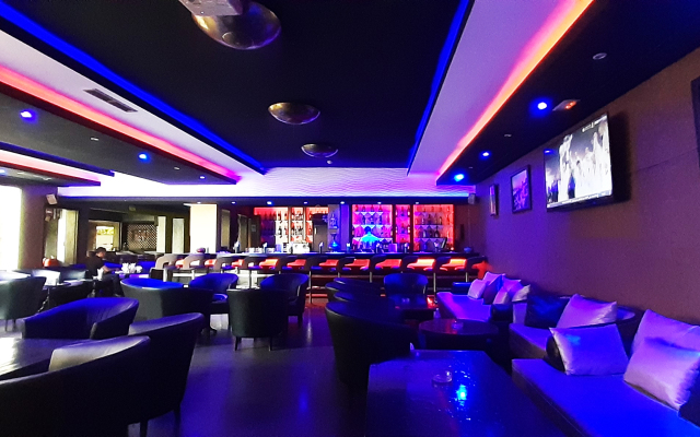 New Farah Hotel