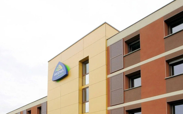Sure Hotel by Best Western Saint-Amand-Les-Eaux