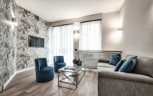 Como Lake Suites