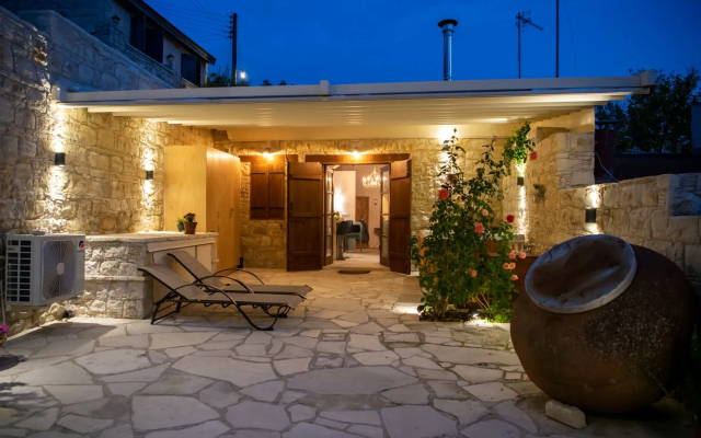 Apanemia Inn