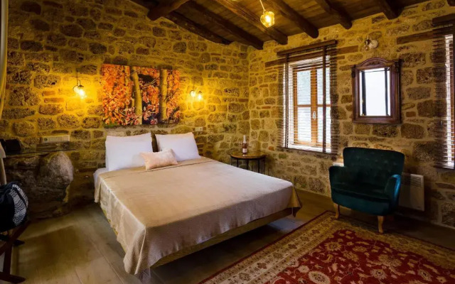 Blossom rooms & suite