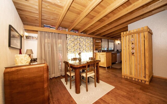 Invigorating Home Surrounded by Nature in Gumusluk
