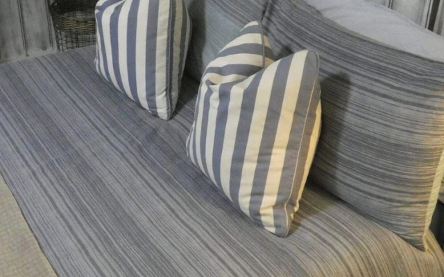 Isle Escape Retreat- Sleeps 4, Garden & Games Room