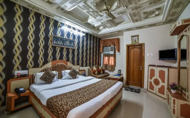OYO 1942 Hotel Bharat Palace