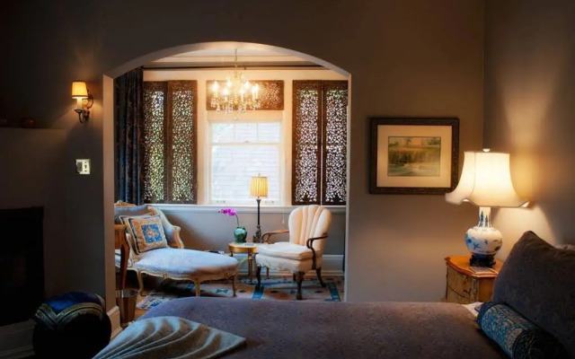 Villa Marco Polo Bed and Breakfast Inn