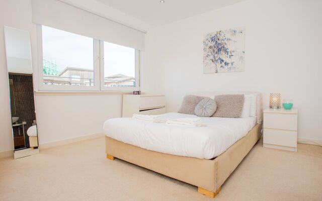 2 Bedroom Flat With Views of Arthurs Seat