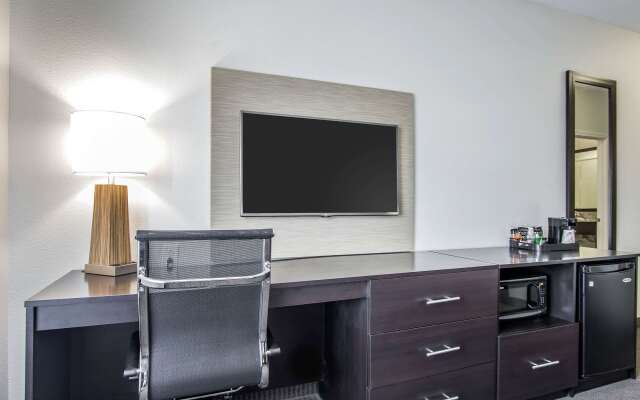 Sleep Inn & Suites Meridian - Bonita Lakes