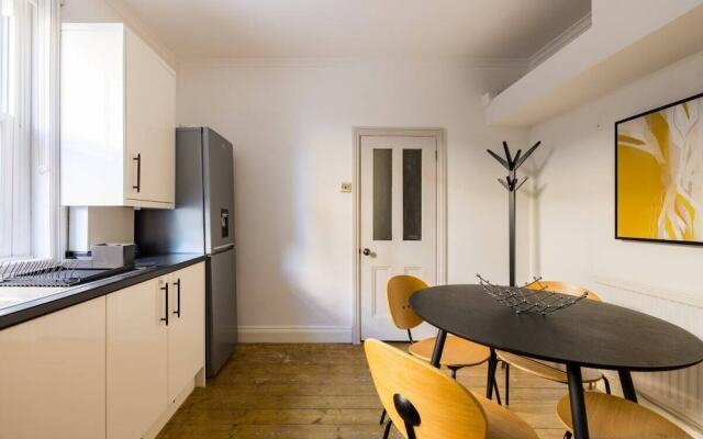 The Fulham Bolthole - Beckoning 2bdr Flat With Garden