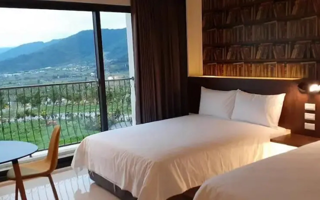Chulu Manor Hotel