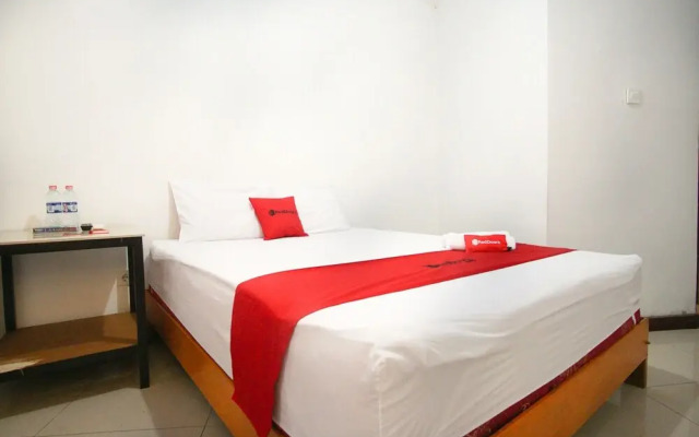 Bio Net Hotel by RedDoorz