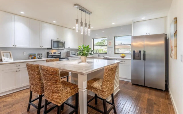 Private Pool + Sunroom Beach Escape at Manatee