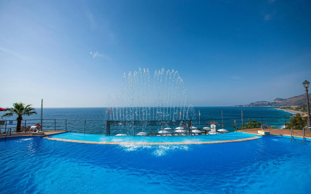 Baia Taormina Hotel