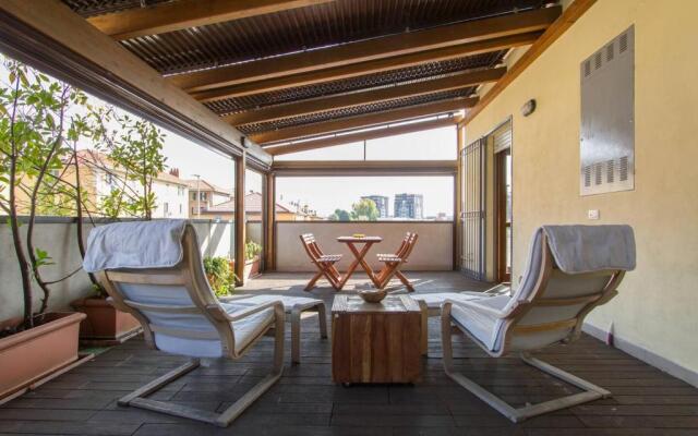 Bright house with 2 bedrooms & a unique terrace