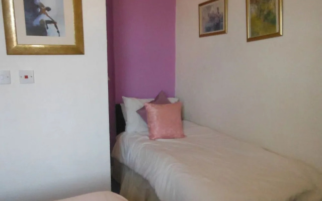 Balmoral Guest House