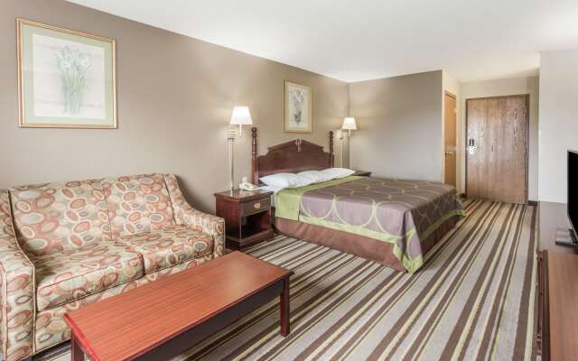 Super 8 by Wyndham Yorkville
