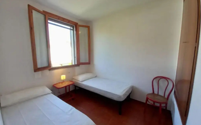 Apartment With Private Garden