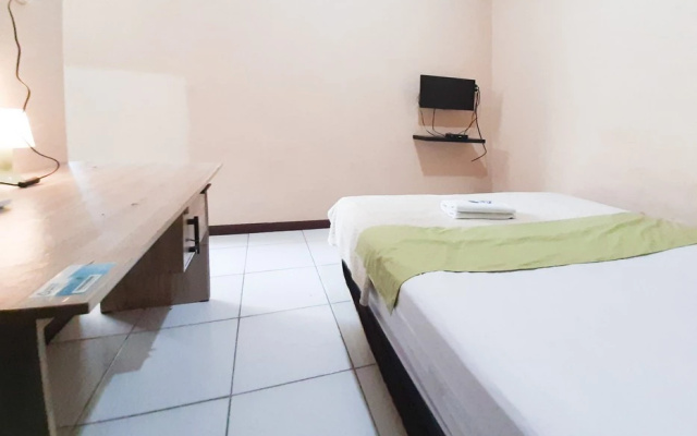 GO Homestay RedPartner near Alun-Alun Mojokerto – Guest Rooms – Mojokerto