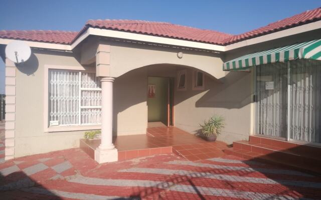 Sharons Bed and Breakfast