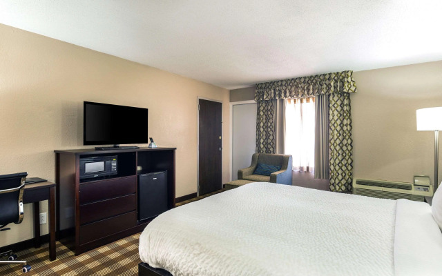 Pocono Inn & Banquet