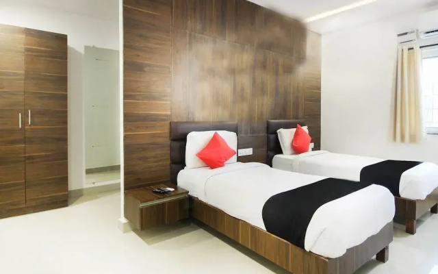 Apple Tree Inn by OYO Rooms