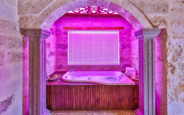 Noble Crown Stone House