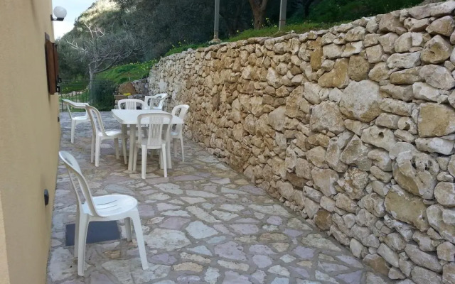 Holiday home Enrico Casa Olea