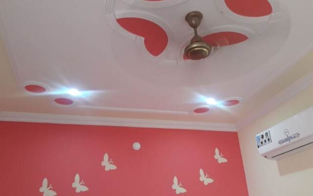 Royal Zayka Hotel & Restaurant