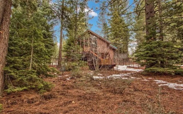 The Breen Family Chalet By RedAwning