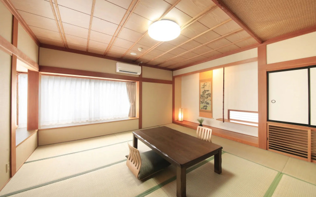 MICASA (Minakami Hot Spring Ryokan)