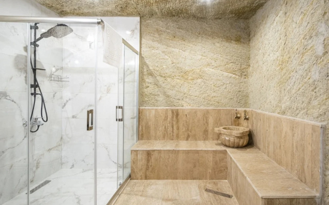 Uzay Cave Suite Hotel
