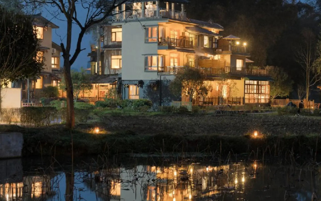 Moondance Hotel